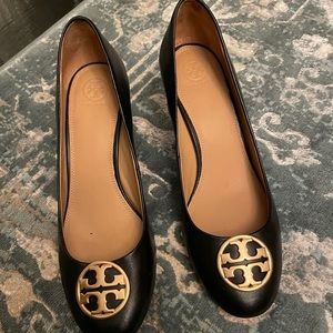 TORY BURCH PLATFORM HEEL BALLET SHOE PUMP